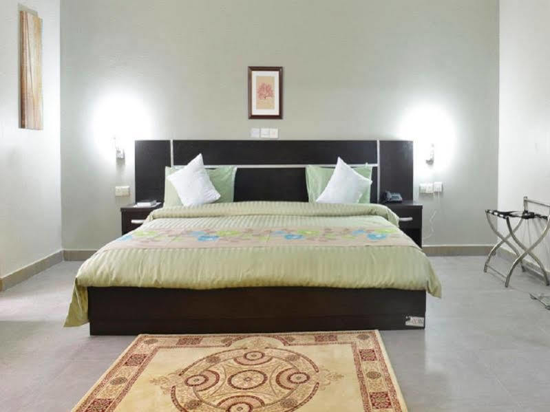 Sheer Luxury Apartments And Suites Abuja Eksteriør billede
