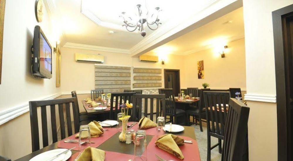 Sheer Luxury Apartments And Suites Abuja Eksteriør billede