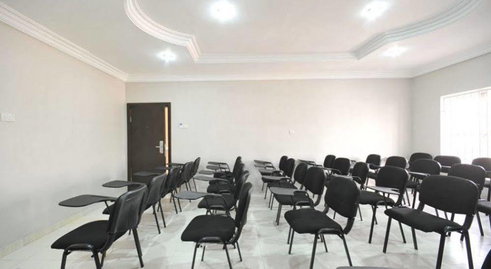 Sheer Luxury Apartments And Suites Abuja Eksteriør billede
