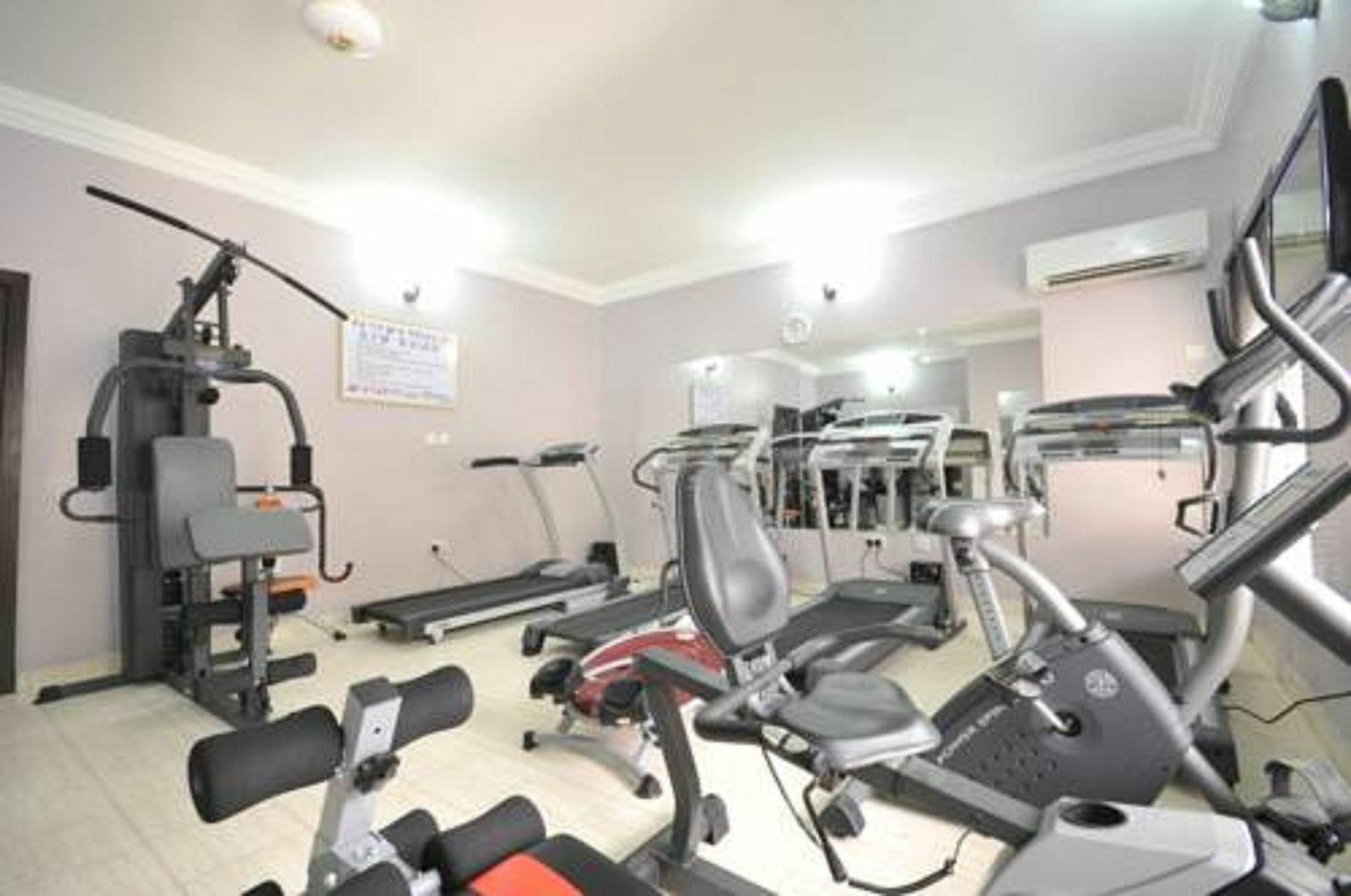 Sheer Luxury Apartments And Suites Abuja Eksteriør billede